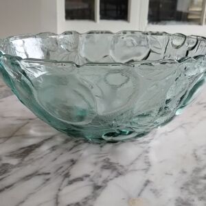 Elegant Textured Glass Bowl - Seafoam Green